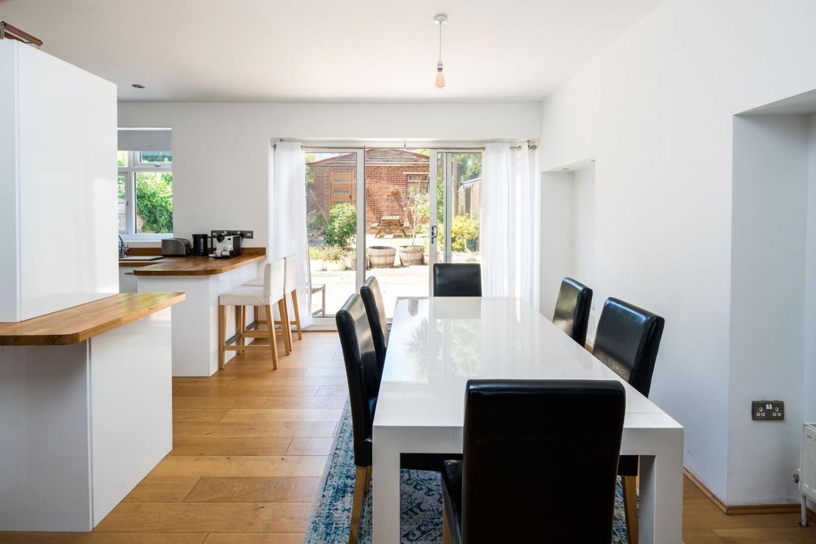 伦敦Elegant 2Bd House With Garden And Decked Patio别墅 外观 照片